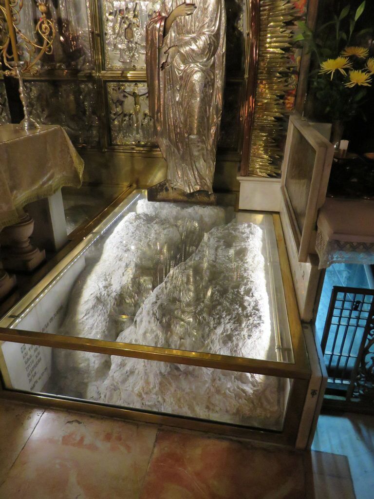 16 Golgotha stones "THE EARTH DID QUAKE and the rocks rent.”