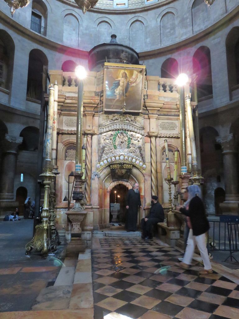 18 Holy Tomb front THE HOLY SEPULCHRE
